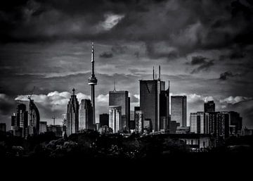 Skyline van Toronto vanaf de Pape Ave-brug nr. 2 van The Learning Curve Photography