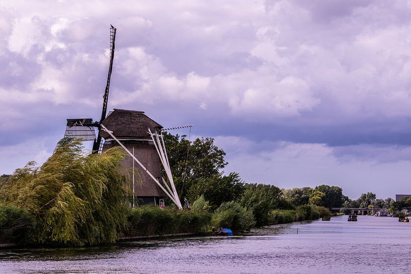 Niederländische Windmühlen von Brian Morgan