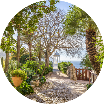 Zoon Marroig tuin bij Deià , Mallorca van Christian Müringer