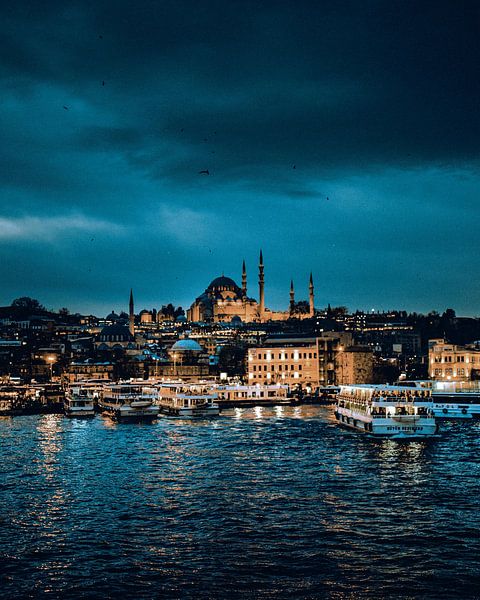 Istanbul by Hello Pompoyo