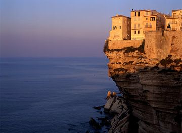 Bonifacio 21 van Serge Sautereau