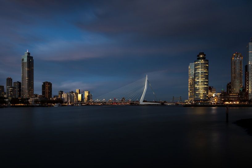 Ligne d'horizon de Rotterdam - pont Erasmus et Kop van Zuid par Wouter Degen