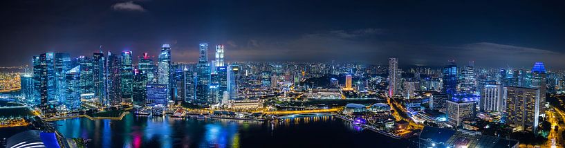 Singapore CityScape by Thomas Froemmel