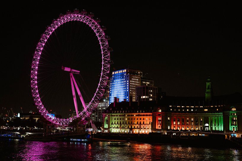 London eye at Christmas by Inge de Lange