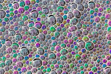 Selfie der Reflexion in Blasen aus Meeresschaum.