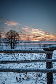 Winterse zonsondergang van Jesper Drenth Fotografie