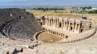 Amfitheater in Hierapolis, Turkije van Jessica Lokker thumbnail
