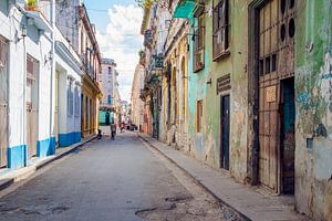straat in Cuba 2 van Karin Verhoog