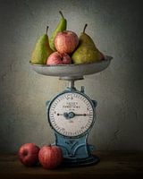 Vintage, retro scale with apples and pears