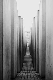 Holocaust memorial Berlin by Céline Jennes