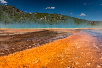 Grand Prismatic Spring Yellowstone NP by Ilya Korzelius