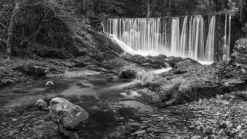 Waterval Mazo De Meredo in Zwart-Wit, Asturië, Spanje