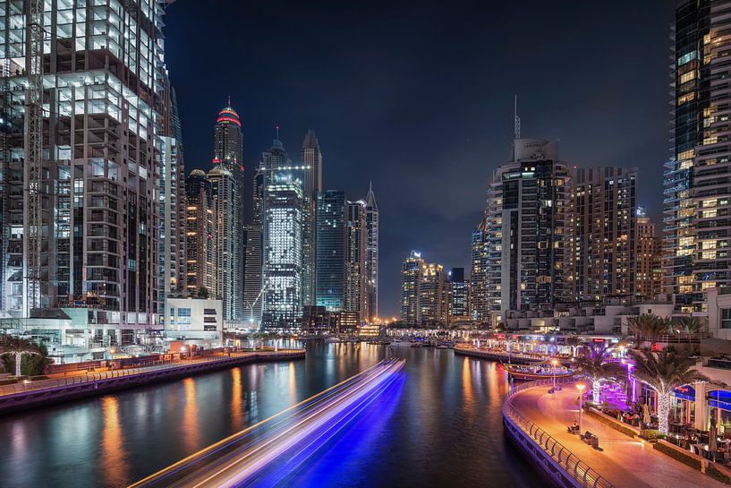 Dubai Marina Lichtstreifen von Stefan Schäfer