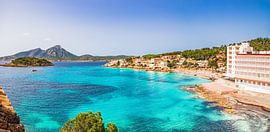 Côte de Sant Elm. Vue des îles Sa Dragonera et Es Pantaleu, mer Méditerranée. sur Alex Winter