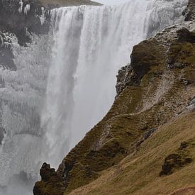 Einer der schönsten Wasserfälle Islands: Skógafoss von STUDIO LOT