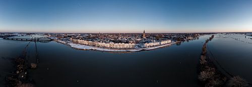 Luchtfoto Zutphen skyline winterlandschap