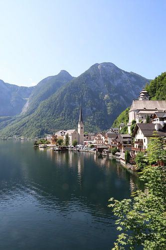 Ce village pittoresque est situé entre le lac Halstättersee et les montagnes Dachstein.