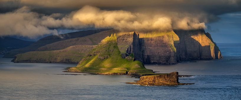 Vagar Panorama by Wojciech Kruczynski