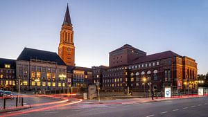 Spuren des Lichts – Das Rathaus von Kiel