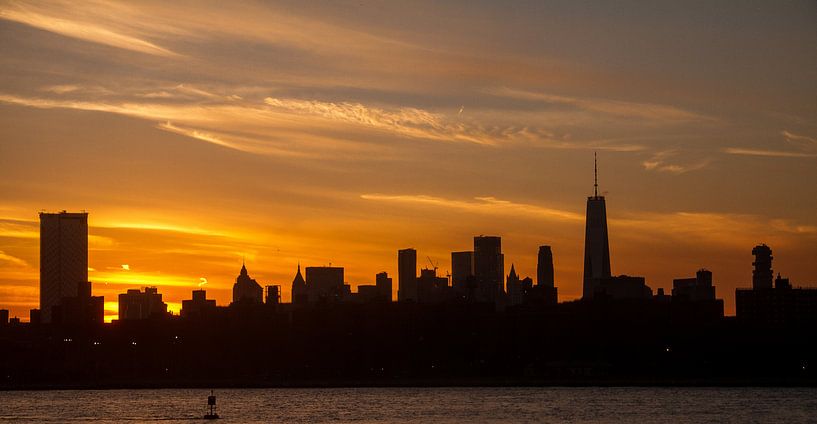Downtown Manhattan tijdens zonsondergang by Rosan Verbraak