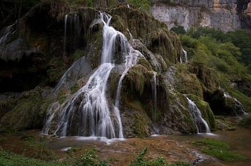Baume-les-Messieurs waterfall