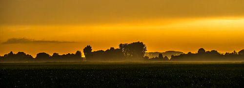 sunset in woudrichem