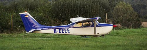 Sportvliegtuigen [breedbeeld foto]