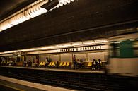 Metro station in Parijs van Melvin Erné thumbnail