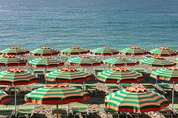 Parasols Cinque Terre Monterosso van HelloHappylife