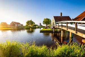 Zaanse Schans à l'heure d'or : un spectacle intemporel