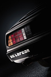 DeLorean DMC-12 – Back to the Future – A stainless steel icon by Thomas Boudewijn