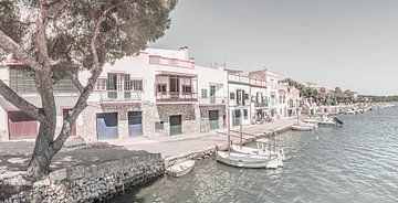 Maisons traditionnelles de la vieille ville de Portocolom à Majorque, Espagne Îles Baléares