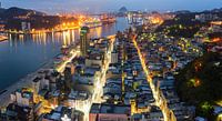 Panoramisch nachtzicht van de stad Keelung. van Yevgen Belich thumbnail