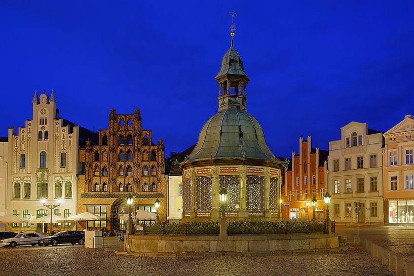 Wismar market place by Patrick Lohmüller