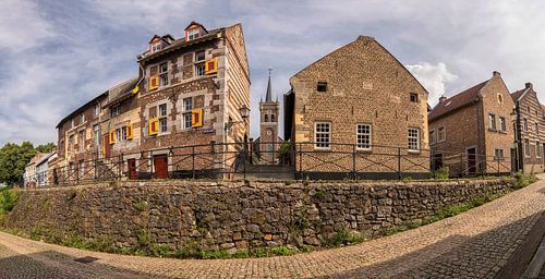 Oude dorpskern  Op de Berg in Elsloo met Sint-Augustinuskerk
