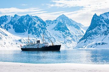 MS Nordstjernen in Spitsbergen van Gerald Lechner