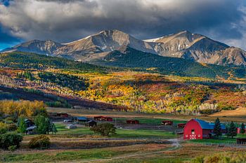 Red Barn Photo en Mount Sopris in Colorado met herfstkleuren