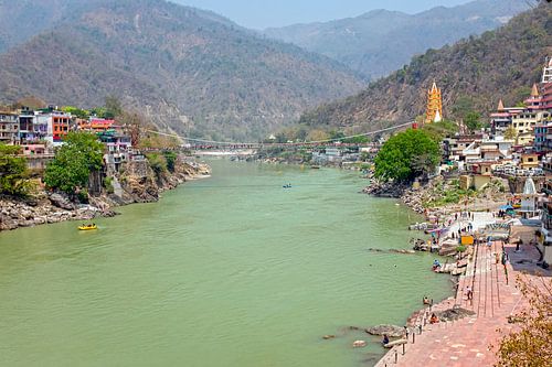 De heilige rivier de Ganges bij Laxman Jhula in India Azie