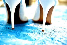 scattered colored powder by Norbert Sülzner