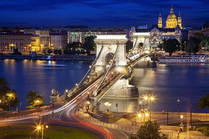 Budapest - Kettenbrücke mit Stephans Basilika