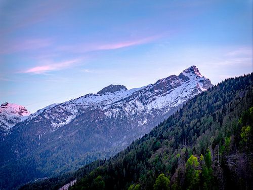Coucher de soleil soyeux dans les Dolomites, Italie