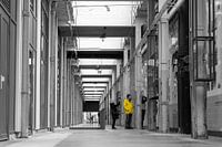 Spinxpassage Maastricht-architectuur-zwartwit & geel accent