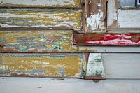 Bunte Schattierungen einer geschliffenen Wand eines Hauses in Neuseeland