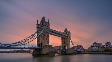 Tower Bridge over de Theems, London, Engeland van Henk Meijer Photography