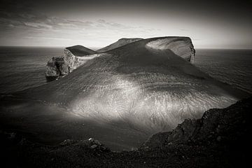 Vulkaanlandschap op Faial, Azoren van Marcel Bakker