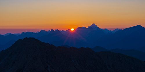 Allgäuer bergen bij zonsopgang