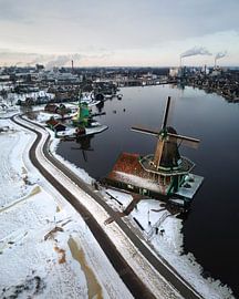 L'hiver aux moulins du Zaanse Schans sur Ewold Kooistra