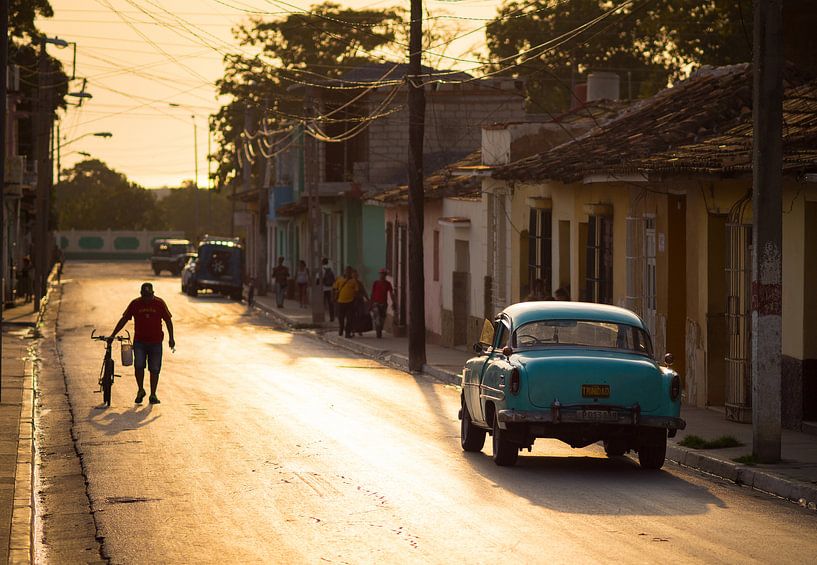 Classic American car in the streets of Trinidad, Cuba by Teun Janssen