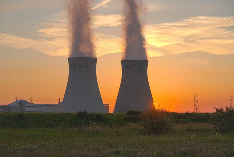Cooling towers Doel by Franksfotoforum