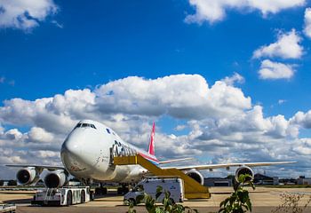 Cargolux Boeing 747 bei wechselhaftem Wetter